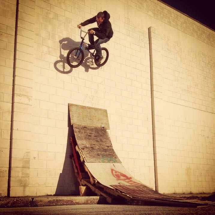 TJ Degroat session in from of MR. B's Mr. Bikes n Boards