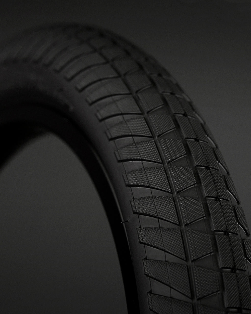 FLY TIRE