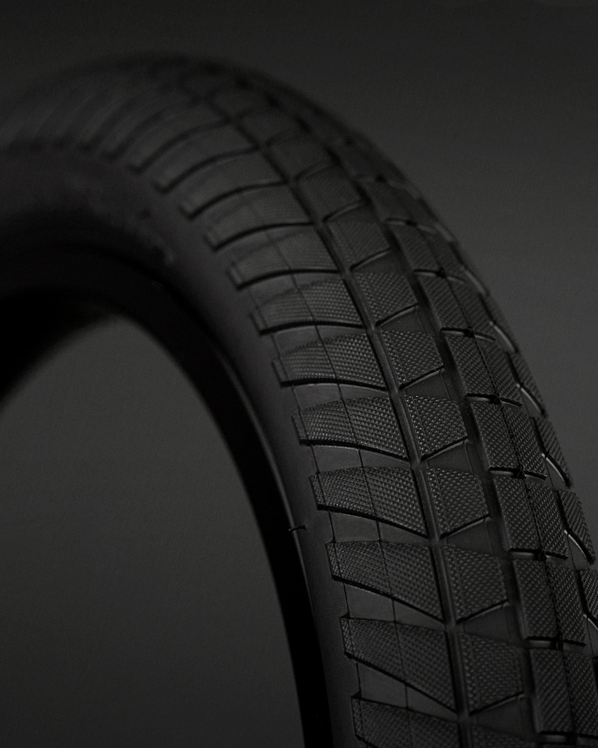 FLY TIRE
